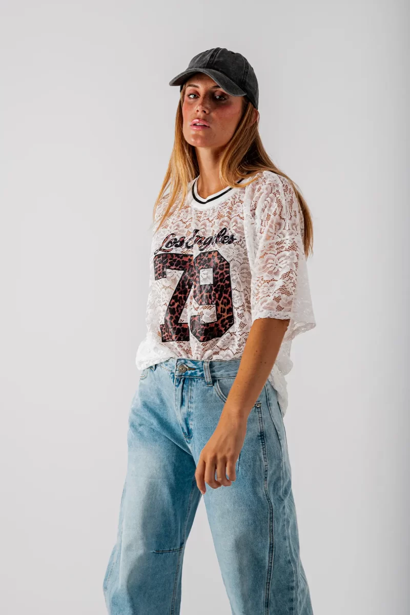 T-shirt pizzo con stampa Leo - immagine 3